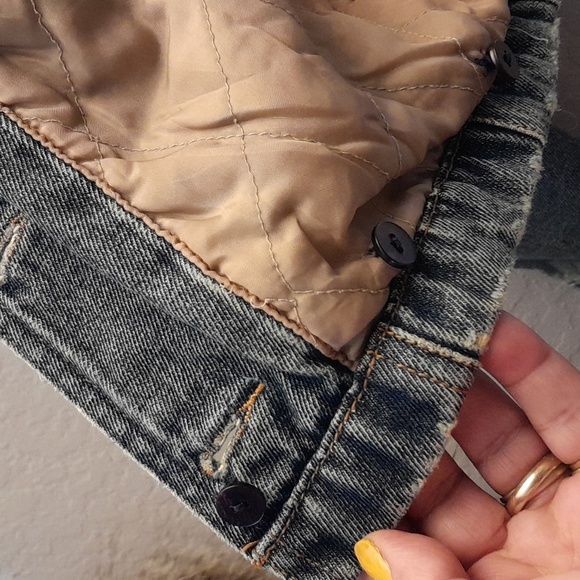 MODA Vintage Distressed Lined Jean Jacket Small - Picture 6 of 10